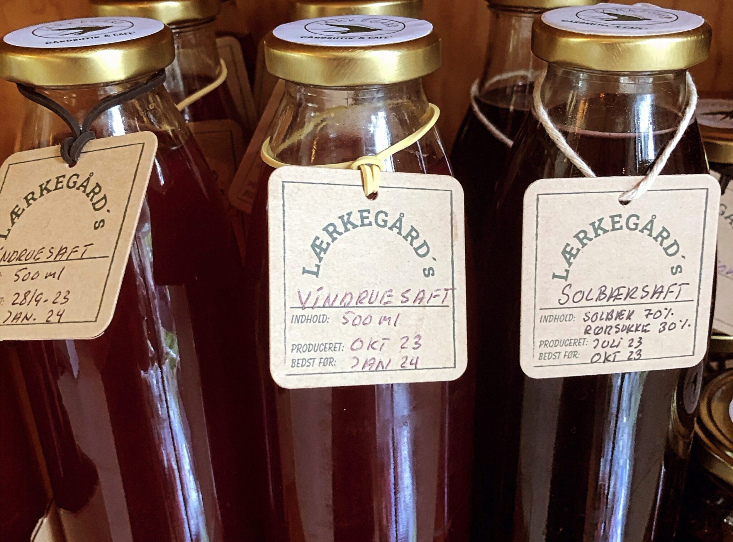 8F69BECF-0548-4CFE-80AA-C0185A5004E3